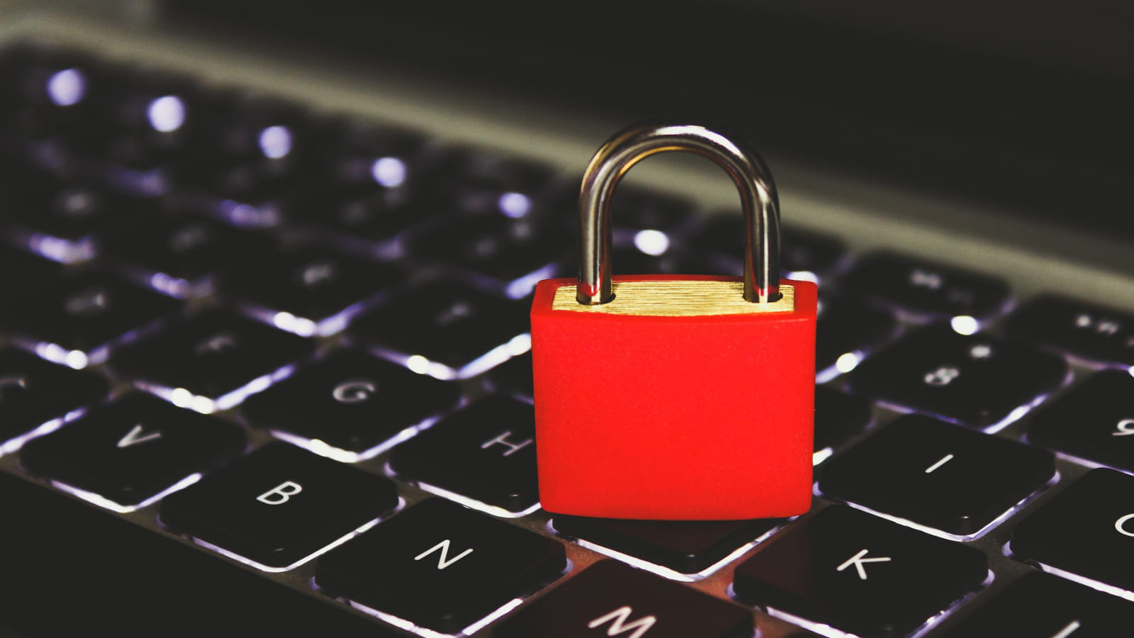 Fidye yazılımı, madenciler dağıtmak için kritik VMware kusurundan yararlanan bilgisayar korsanları