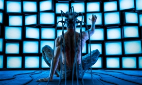 Hacker VR Spyware Surveillance