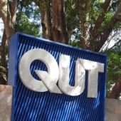 QUT