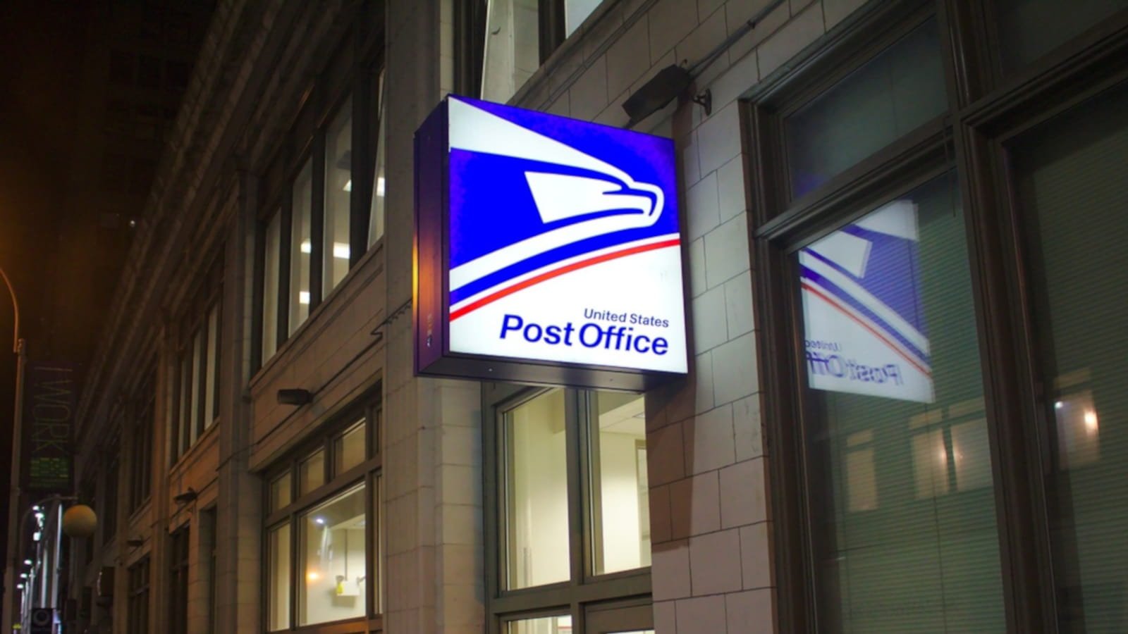 Security researchers analyzing phishing campaigns that target United States Postal Service (USPS) saw that the traffic to the fake domains is typicall