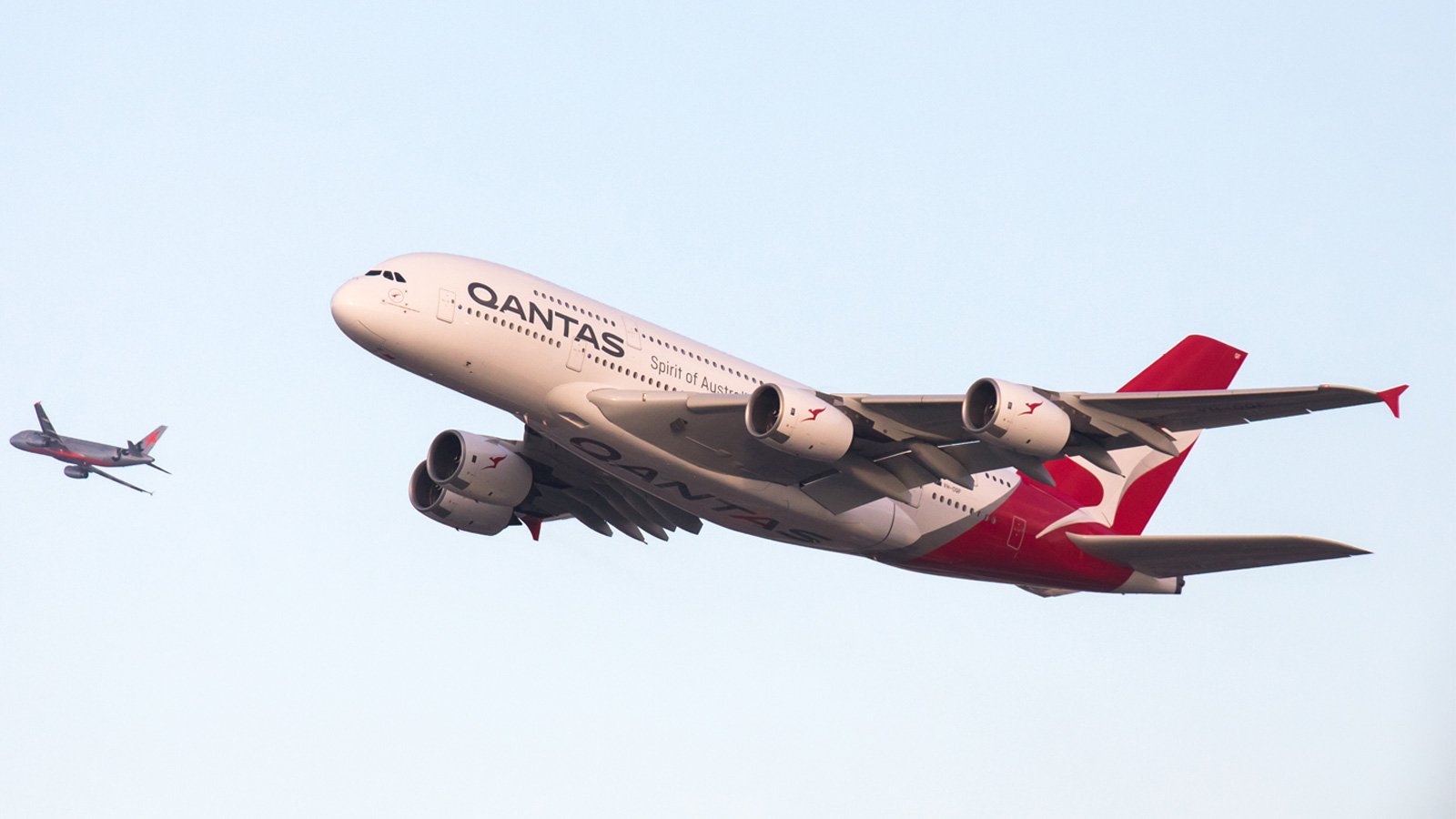 Qantas discloses cyberattack amid Scattered Spider aviation breaches