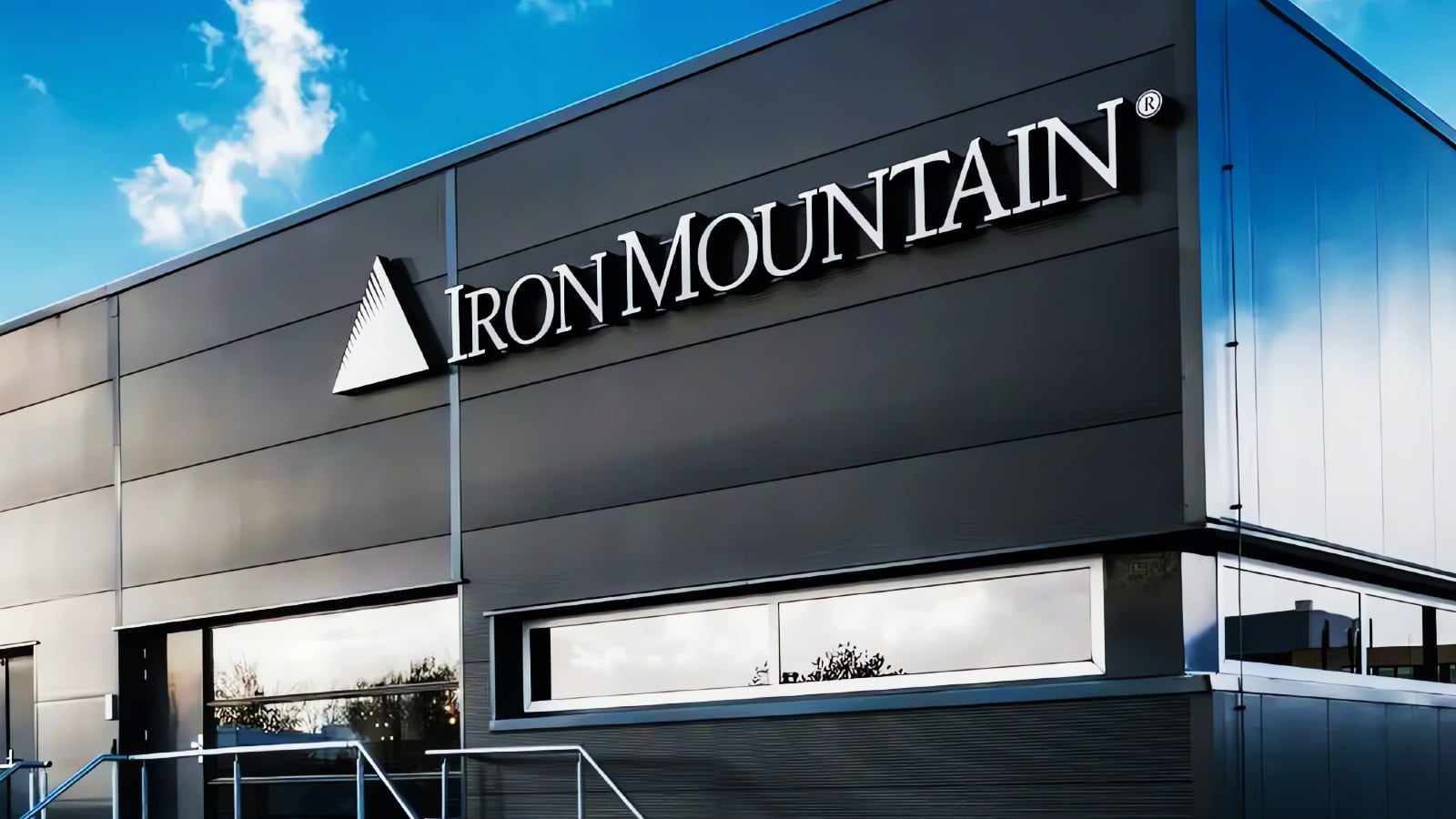 اختراق Iron Mountain: الشركة تكشف حقيقة تسريب البيانات