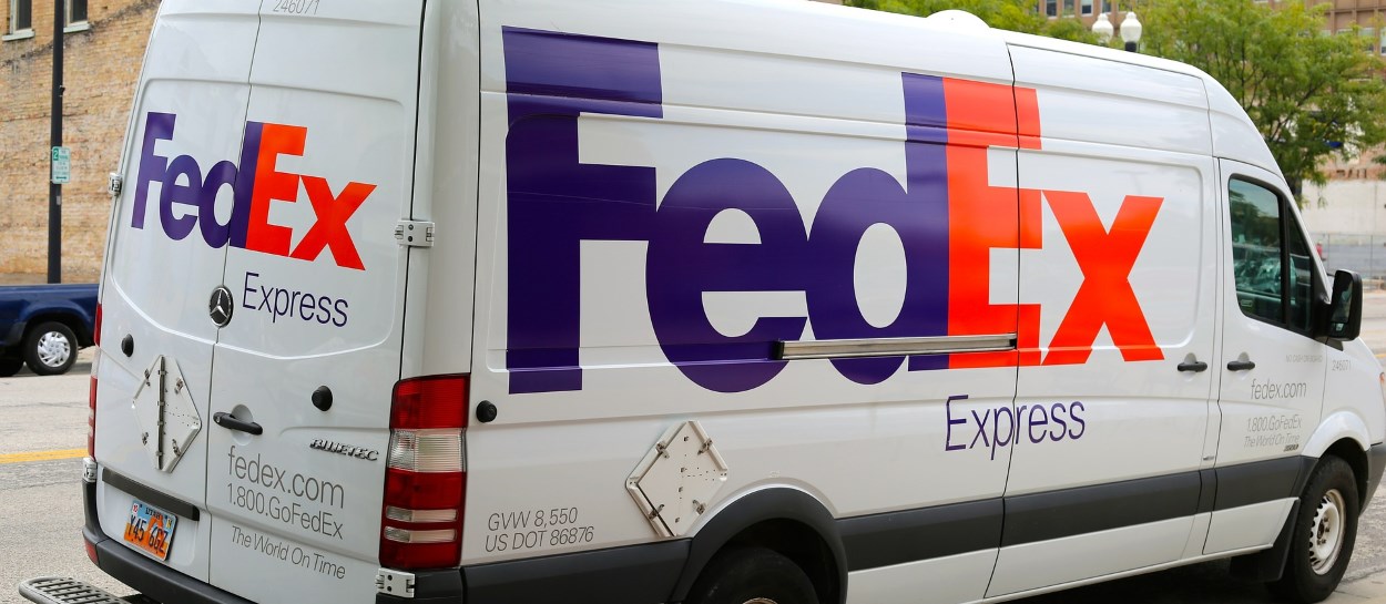 FedEx van