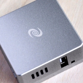 This plug-and-play device offers instant firewall and VPN protection