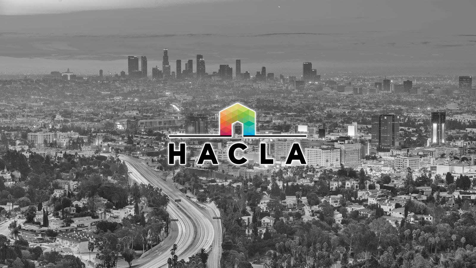 Logo HACLA di atas Los Angeles